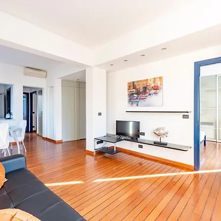 Joivy Modern Flat Next To The Sea Apartment Genoa